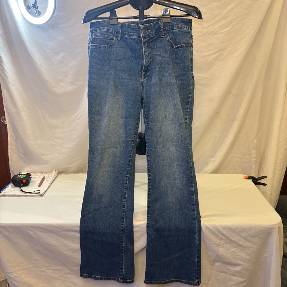 St Johns Bay Womens Sz 14 Bootcut Leg Jeans Hidden Tummy Control Stretch Denim